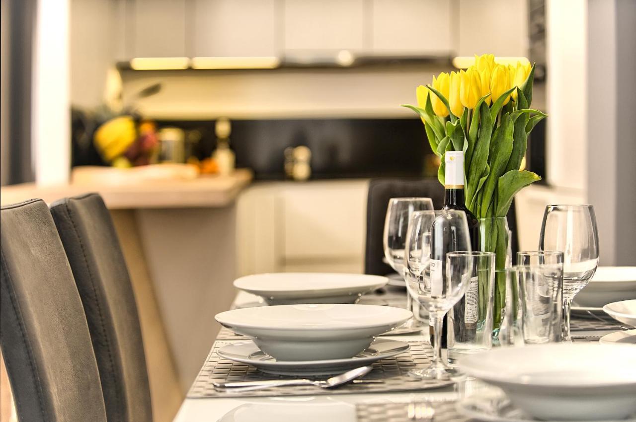 Exclusive 2 Bedroom Apartment Old Town - 2 Baths, Balcony And View - By Prague City Apartments Zewnętrze zdjęcie