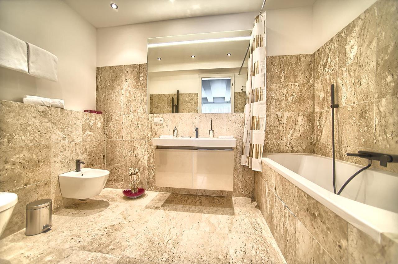 Exclusive 2 Bedroom Apartment Old Town - 2 Baths, Balcony And View - By Prague City Apartments Zewnętrze zdjęcie