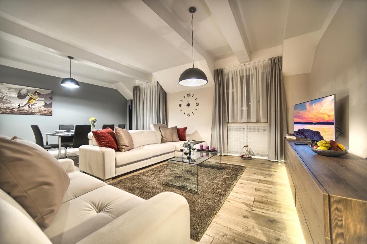 Exclusive 2 Bedroom Apartment Old Town - 2 Baths, Balcony And View - By Prague City Apartments Zewnętrze zdjęcie
